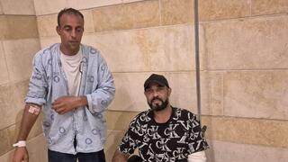 שוטרים תקפו גבר אזוק בג'סר א-זרקא