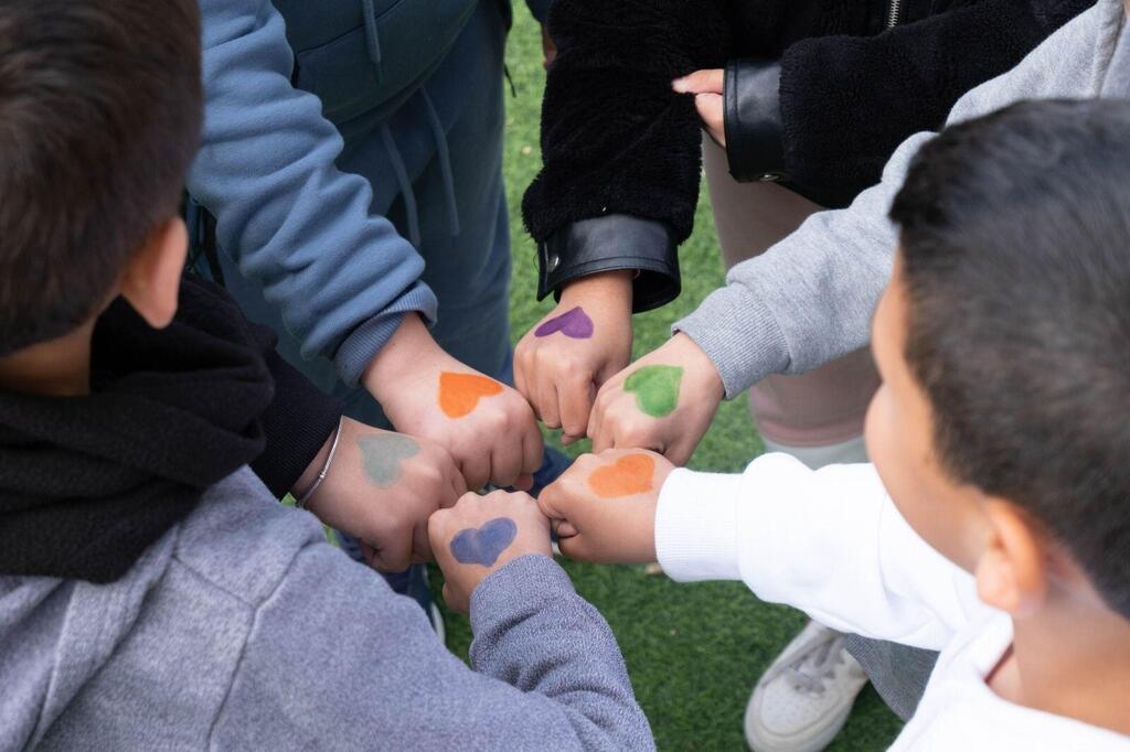 Today’s children at risk can live in any neighborhood, attend any school, and come from virtually any social or economic background (Photo: Courtesy) Today’s children at risk can live in any neighborhood, attend any school, and come from virtually any social or economic background