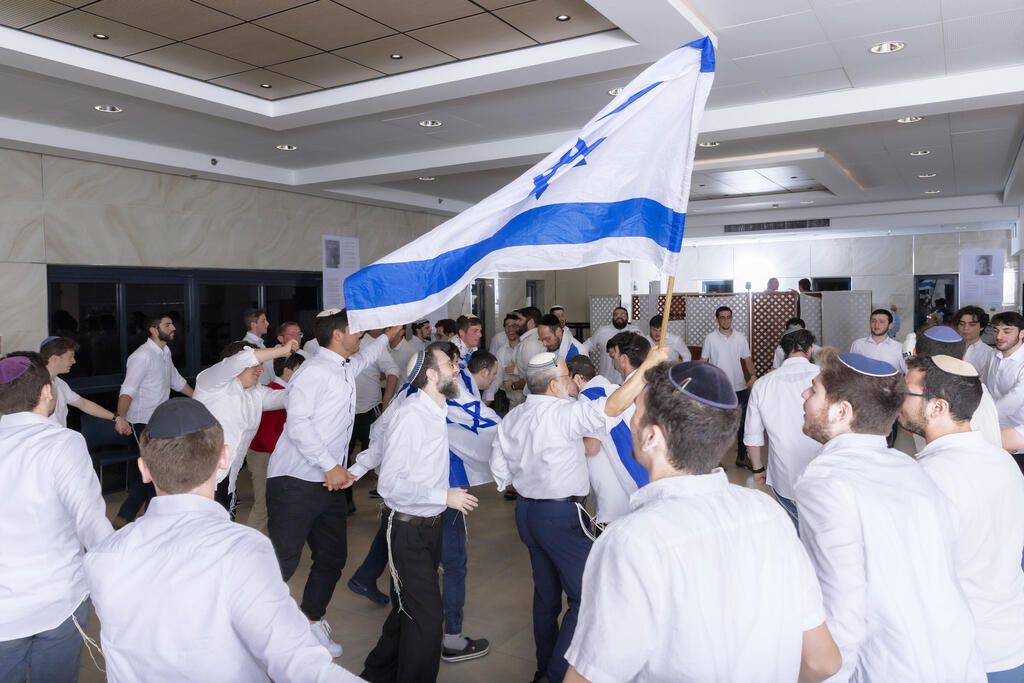 Yeshiva and seminary students in MASA programs will be eligible for the same scholarship subsidies available to participants in other MASA (Photo: Yeshivat Lev HaTorah ) Yeshiva and seminary students in MASA programs will be eligible for the same scholarship subsidies available to participants in other MASA tracks