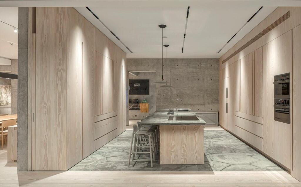 Ronnie Alroy Architects (Photo: Amit Geron) a