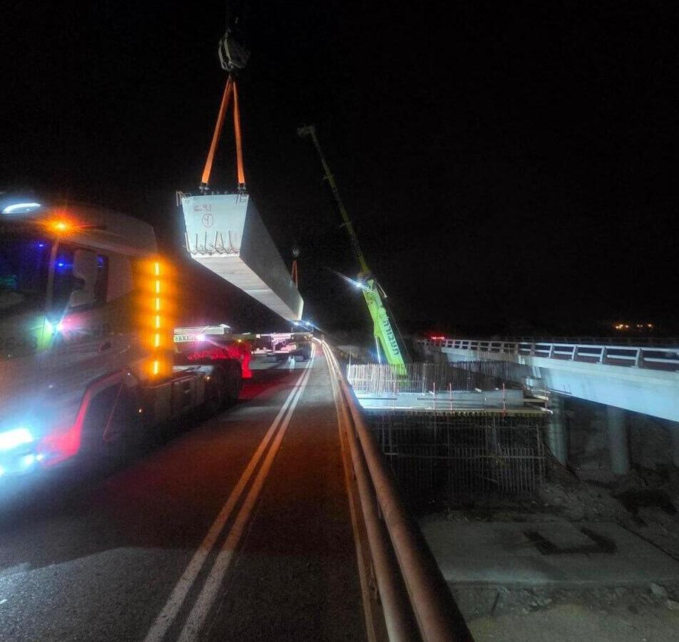 Alona Bridge Extension - Highway 6 Expansion (Photo: H.P.T.) הנפת גשר אלונה - הרחבת כביש 6