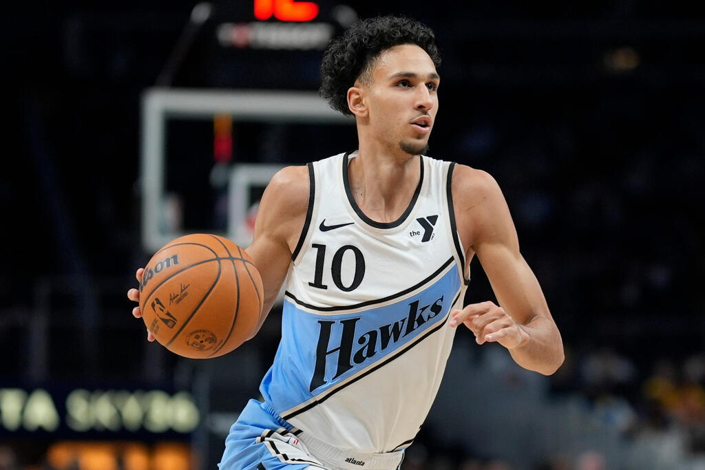 Zaccharie Risacher of the Atlanta Hawks. Chambers’ father is a co-owner of the team (Photo: AP Photo/Mike Stewart) זקארי ריזאשה אטלנטה הוקס