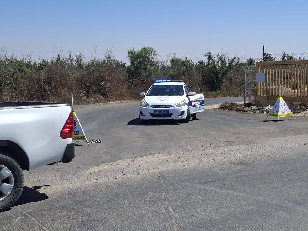 Military Police checkpoints near the Gaza border מחסום בכניסה לניר עם