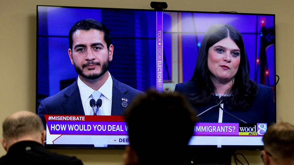  Dr. ABdul El-Sayed in debate against Rep. Haley Stevens
