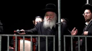 דוחק רב בהפגנת חרדים, המשטרה: ניסו לפרוץ לכלא