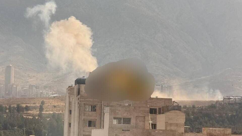 Smoke rises over Shiraz; the US did not claim responsibility דיווח על תקיפה בשיראז