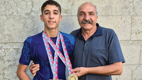"סבא לימד אותי לא לוותר". אמיר ועמית