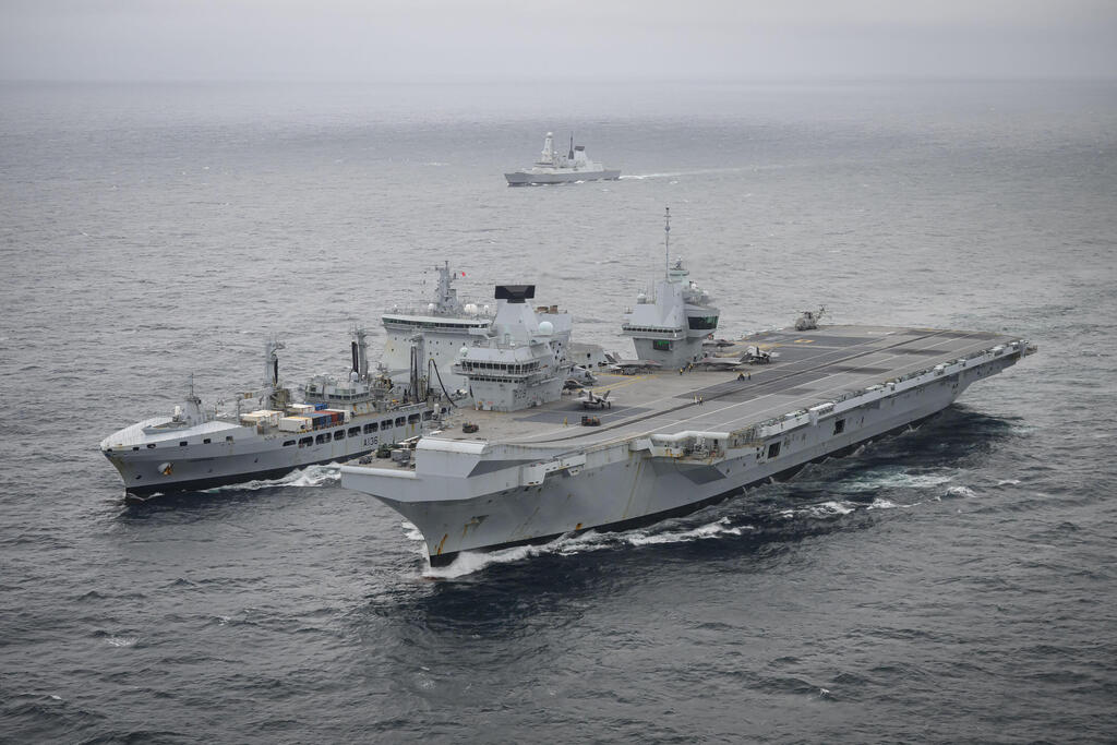 The British aircraft carrier HMS Prince of Wales during a NATO exercise at sea near Norway on June 25 (Photo: Leon Neal/Getty Images) 25 ביוני נושאת המטוסים של בריטניה HMS Prince of Wales במהלך תרגיל נאט"ו בים ליד נורבגיה