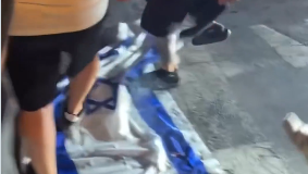 אוהדי ספרד מבזים את דגל ישראל בחגיגות הזכייה במונדיאל