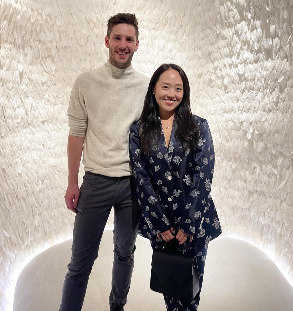 Australian chef Joseph Lidgerwood and his Korean wife, Ginny Kim (Photo: Instagram) שף האוסטרלי ג'וזף לידג'רווד ואשתו הקוריאנית ג'יני קים