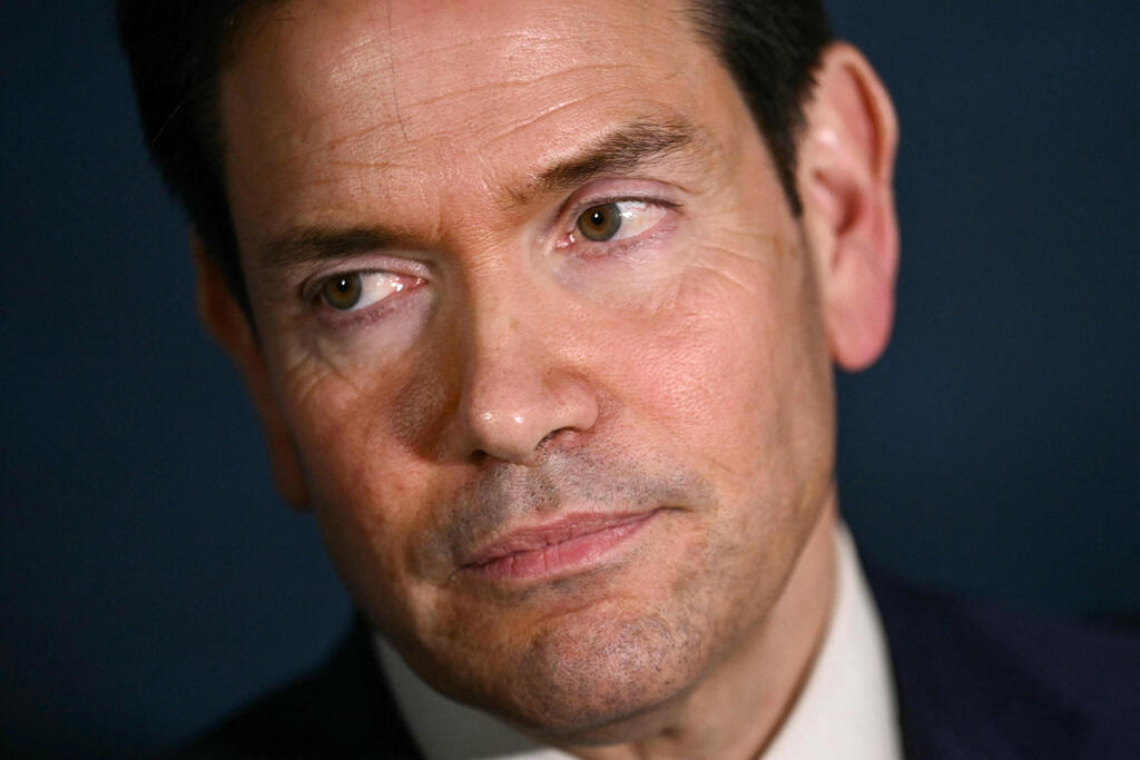 US Secretary of State Marco Rubio (Photo: BRENDAN SMIALOWSKI/Pool via REUTERS) מזכיר המדינה של ארה"ב מרקו רוביו בביקור ב הפיליפינים