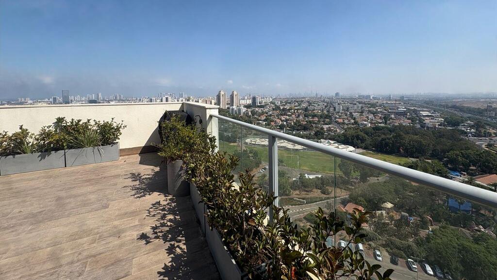 משפחת וולף חצבאני - על הספה