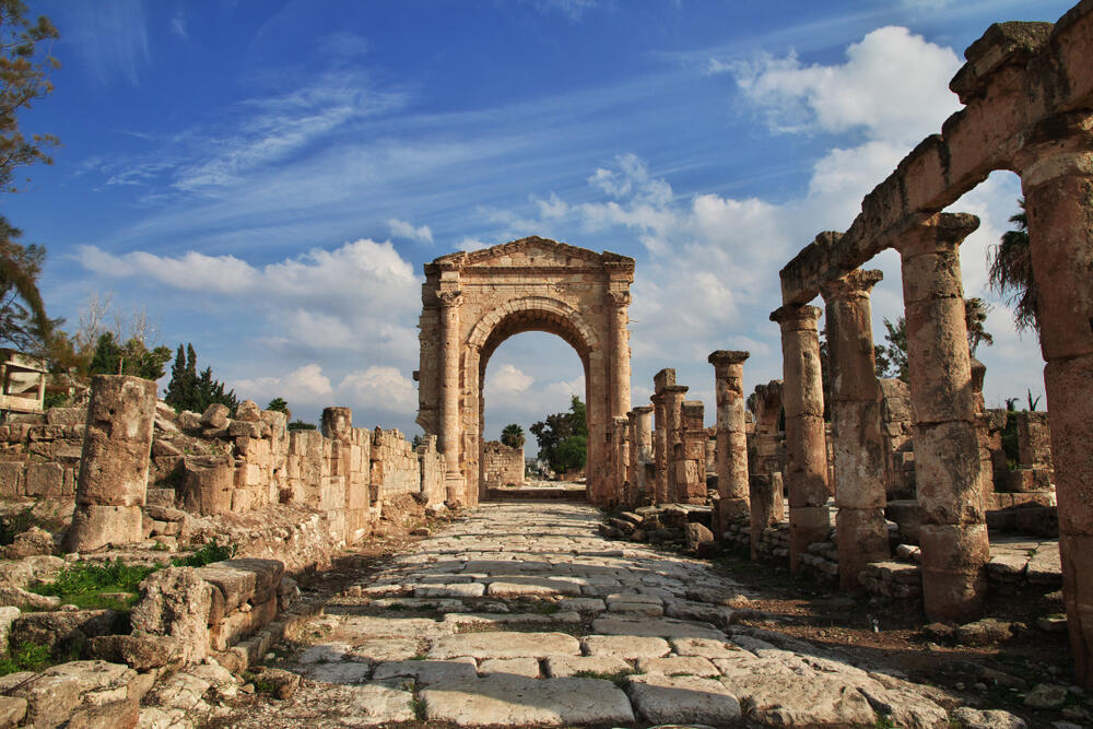 Tyre (Photo: Wirestock Creators / Shutterstock) עיר עם היסטוריה ארוכה. צור
