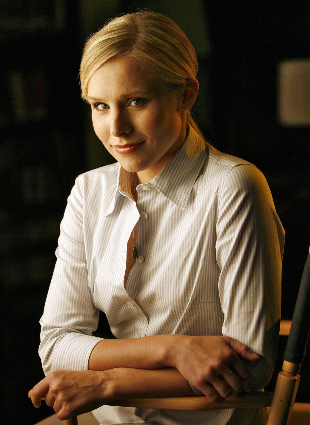 The least stereotypically blonde blonde. Kristen Bell on the set of ‘Veronica Mars,’ 2006 (Photo: AP Photo/Denis Poroy) קריסטן בל על סט הסדרה "ורוניקה מארס", 2006