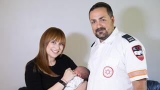 יצחק (איזי) בנדהן, אשתו יעל והבת התינוקת ליאורה