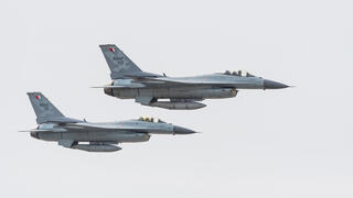 מטוסי קרב F-16 של חיל האוויר הבחריין בחריין ארכיון