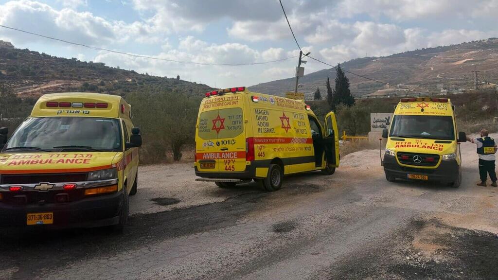 מתנחלים שטיילו באזור שכם סיפרו שפלסטיני חטף נשק של איש ביטחון: פצועי ירי במקום