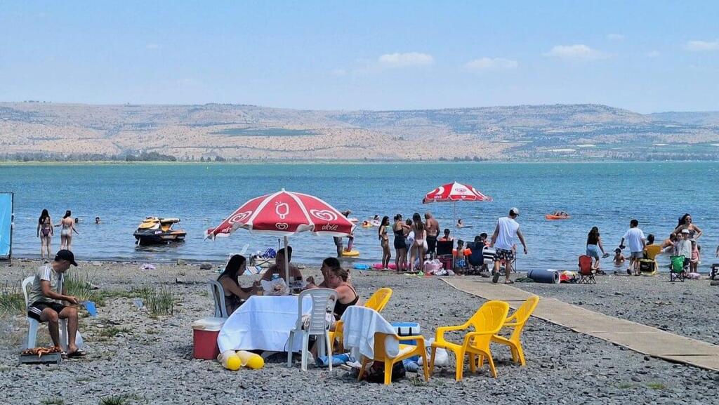 Amnon Bay Beach, Sea of Galilee (Photo: Oshri Ben Dor, Kinneret Cities Association) חוף מפרץ אמנון