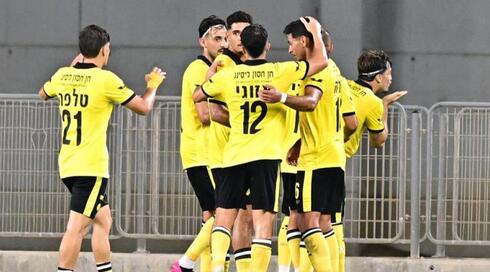 שחקני מכבי נתניה מאושרים