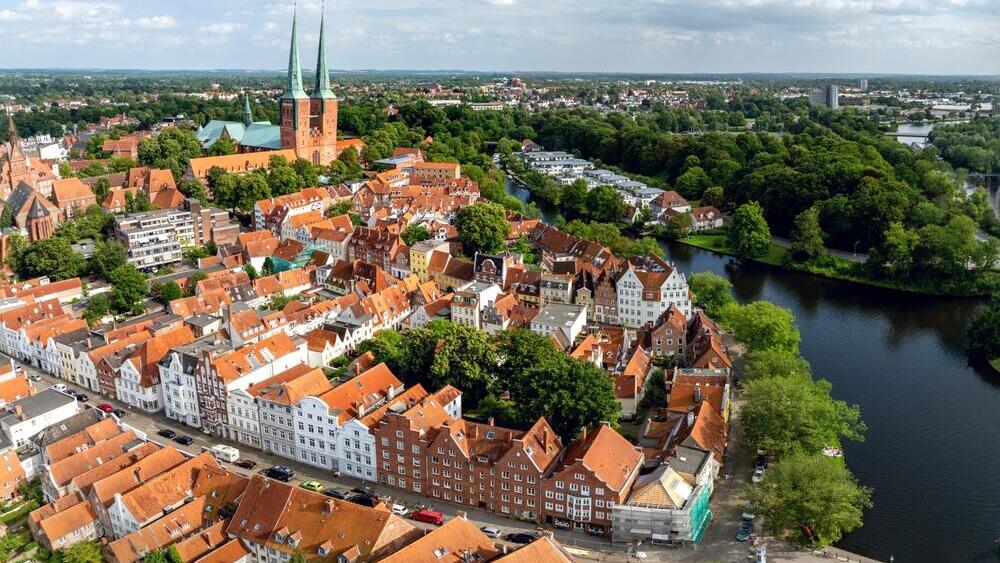 Town of Lübeck, Germany ( Photo: Snapshot freddy/Shutterstock) העיירה Lübeck, גרמניה