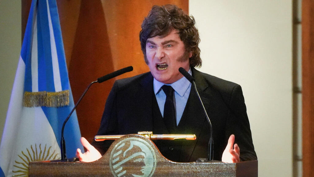 Argentine President Javier Milei is accused of helping Bolsonaro flee (Poto: Mariana Nedelcu/Reuters) נשיא ארגנטינה חאבייר מיליי 17 ביולי