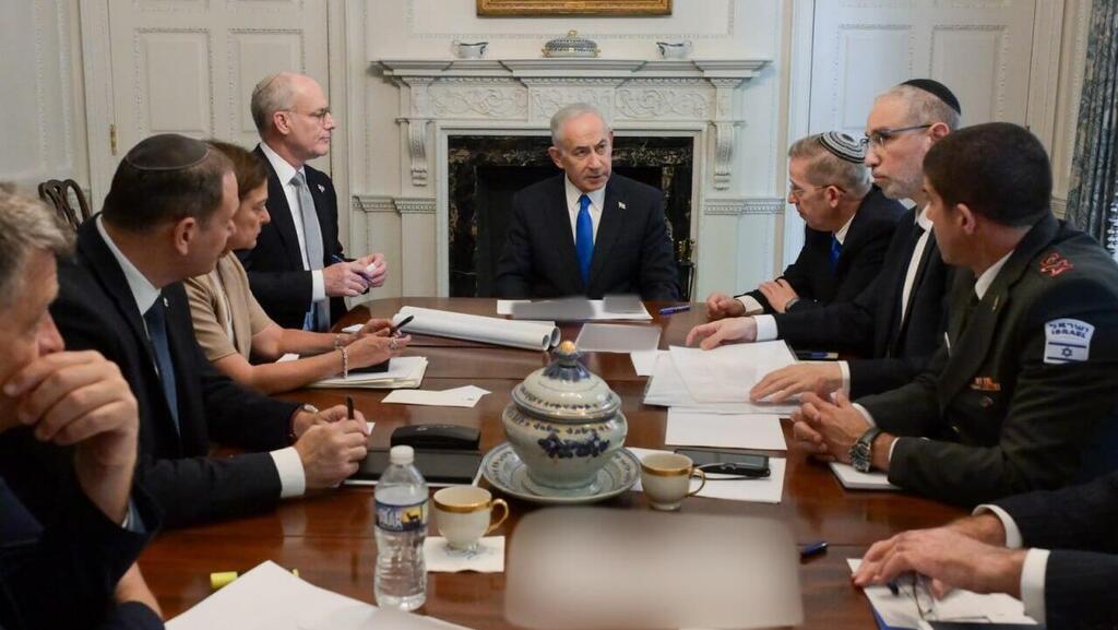 אחרי עקיצה מטראמפ: נתניהו הגיע לבית הלבן - ויציג מידע על "הר המכוש"