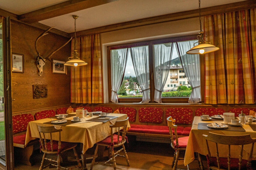 A typical breakfast at an Austrian guesthouse (Photo: Hila Mor Alon) לגלות את חבל טירול