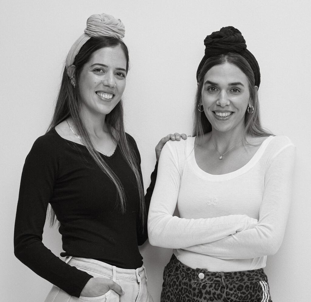 Ariela Avitan and Adi Cohen, CEOs and designers of the Sdebar brand (Photo: Leor Casson) מימין: עדי כהן ואריאלה אביטן, מנכ"ליות ומעצבות מותג שדה בר
