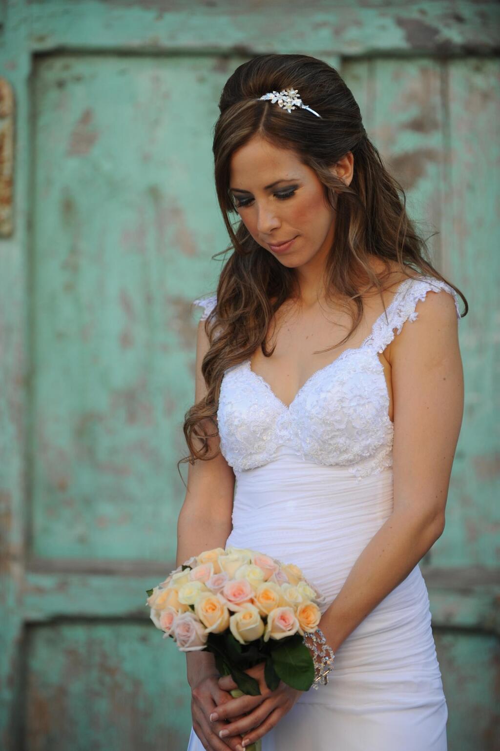The dress and me (Photo: Courtesy) ביום החתונה