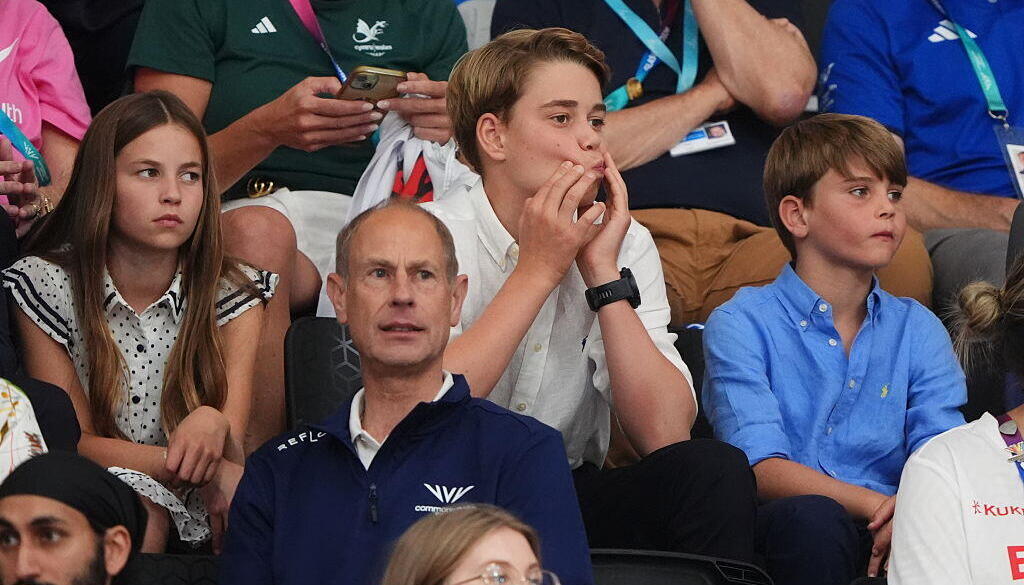 השעמום אכן ניכר (צילום: Andrew Milligan/PA Images via Getty Images) הנסיכים ג'ורג' שרלוט לואי