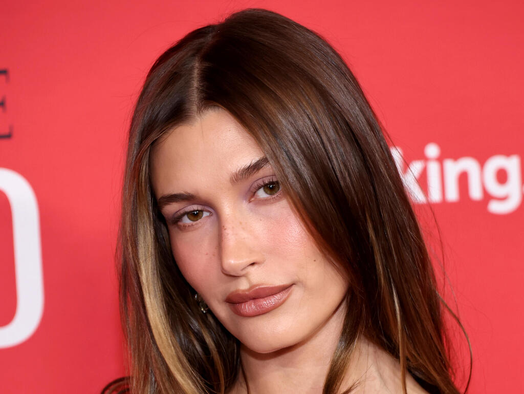 Hailey Bieber (Photo: Gettyimages IL/Jamie McCarthy) היילי ביבר