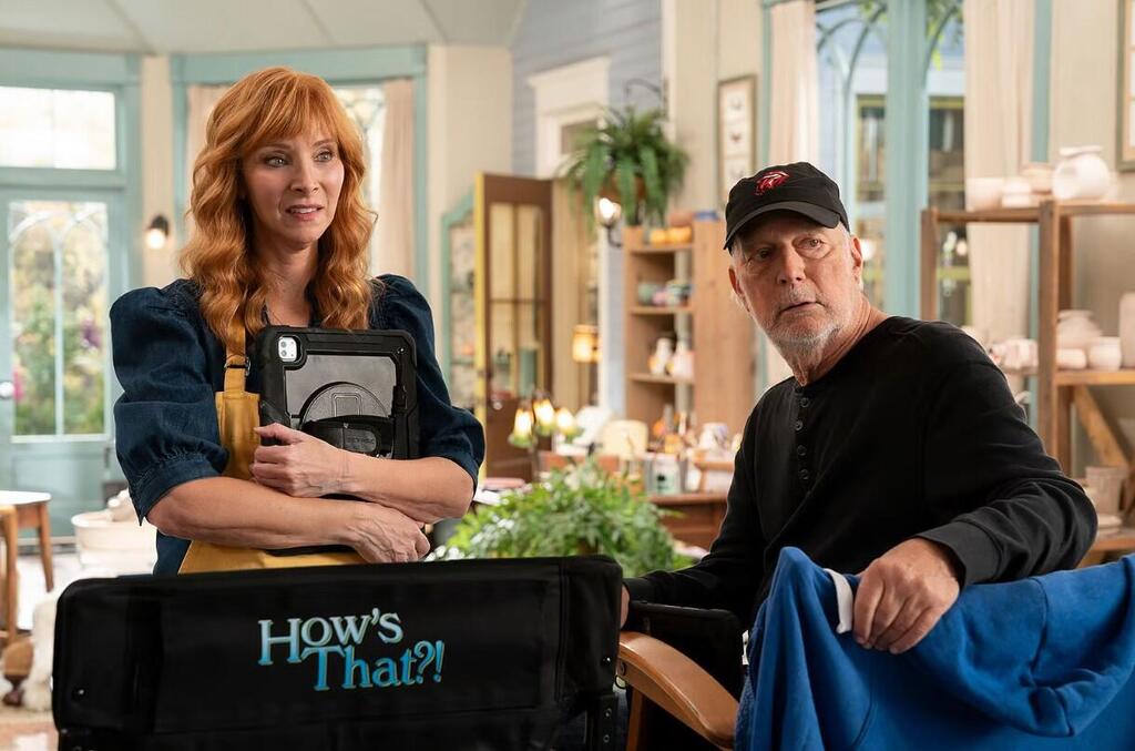 Burrows and Kudrow in The Comeback (Photo: Photo: Courtesy of HBO MAX) מתוך "הקאמבק"