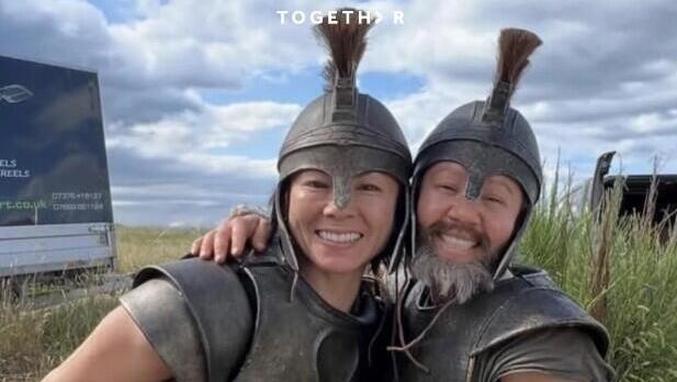 Dalton and another stunt performer on the set of ‘The Odyssey' (Photo: Instagram) דווין דלטון