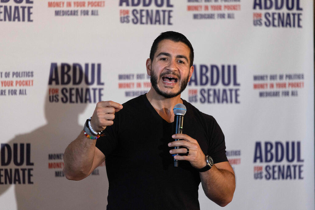 Abdul El-Sayed (Photo: SCOTT OLSON / GETTY IMAGES NORTH AMERICA / AFP) עבדול א-סייד מועמד ב פריימריז דמוקרטיים על מושב ב סנאט מישיגן ארה"ב
