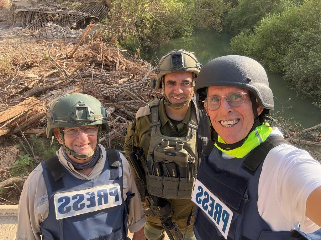 Ben-Yishai, Norkin and Eichenwald at the Litani, near the Saluki Stream  