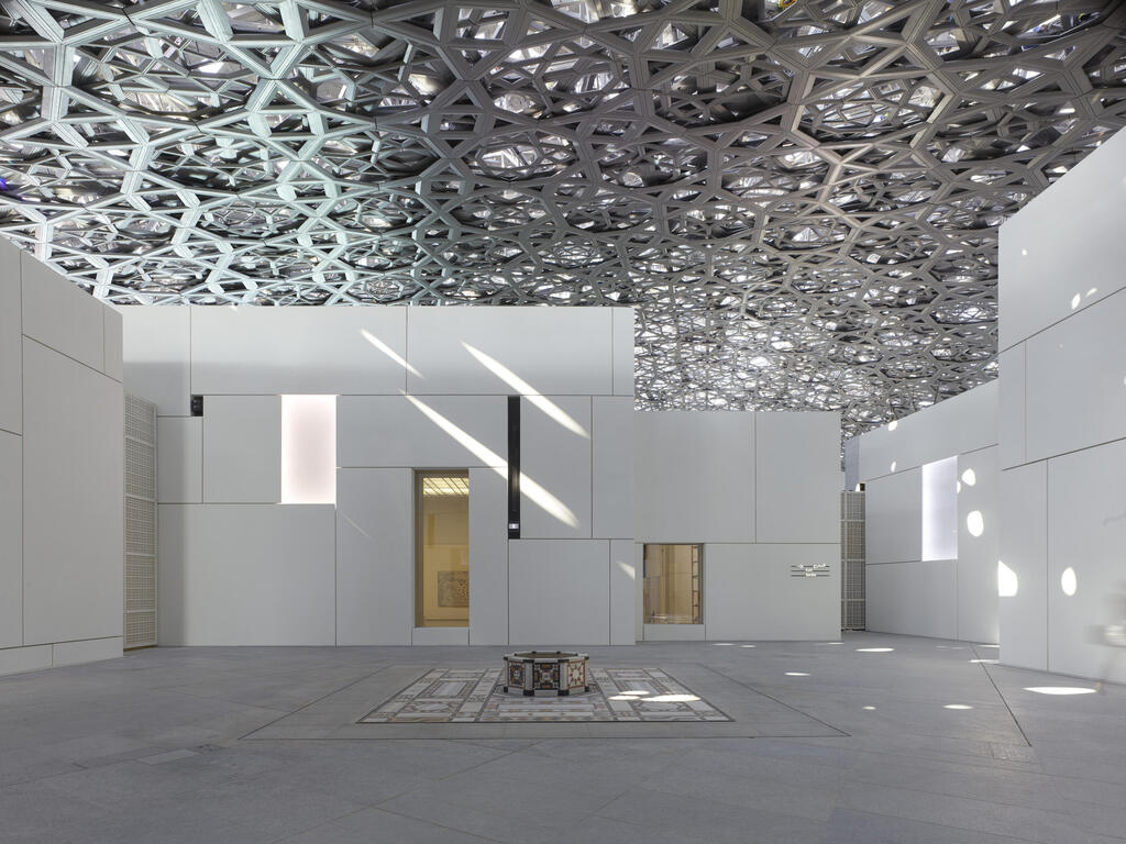 Louvre Abu Dhabi, the cultural district’s opening act, featuring Ottoman mosaic pavement (Photo: Roland Halbe) Louvre Abu Dhabi - Ottoman mosaic pavement