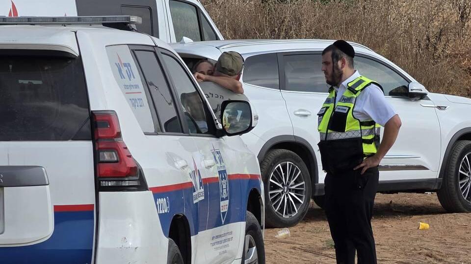 На месте обнаружения тела возле развязки Яркон אימא של אלדר דיין בזירה