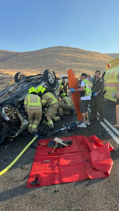 צעיר ונערה נפצעו קשה בתאונה בין 3 רכבים בבקעת הירדן