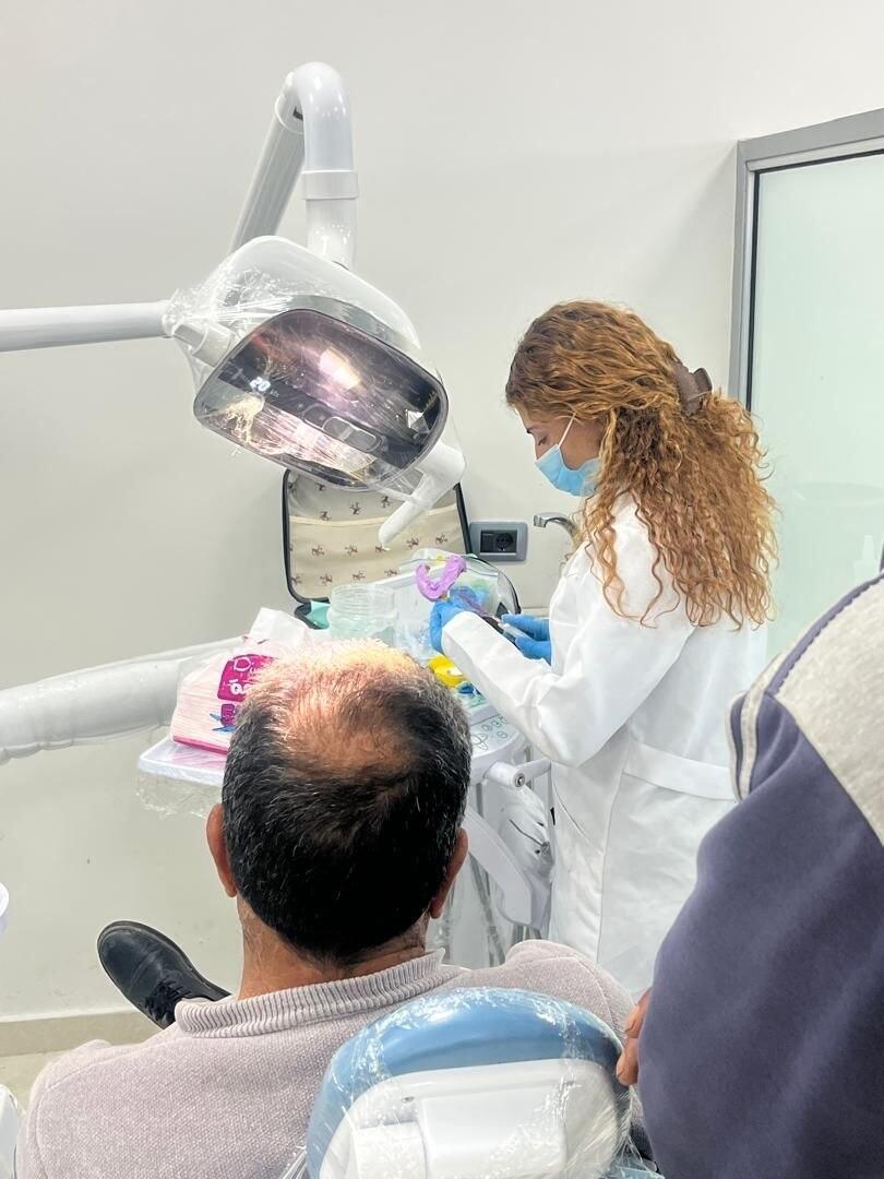 'You can get a Hollywood smile for less than $1,000' (Photo: Personal album) ריטה בדראן, סטודנטית לרפואת שיניים ומדריכת תיירים בסוריה