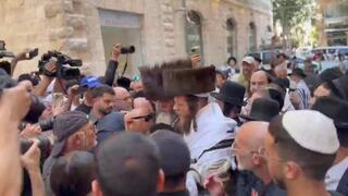 עימותי חרדים ממול בית הקפה "בסמטה" בירושלים