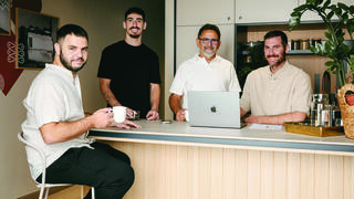 מימין לשמאל: עומר מוסנזון, ציון חלפון, ינון חלפון וחן חלפון