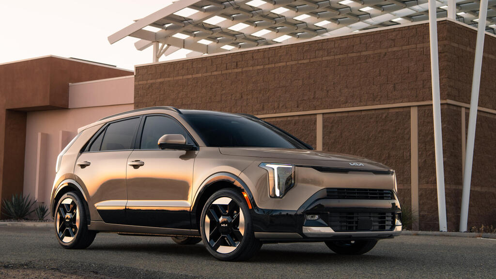 Новый внедорожник Kia Niro Hybrid Новый внедорожник Kia Niro Hybrid