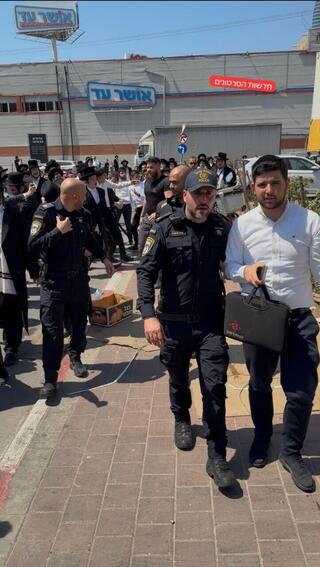 מנהל בארגון שמעודד השתלבות חרדים בשוק העבודה הותקף ע"י קיצונים בבני ברק