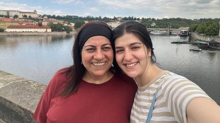 Mali and Liel Yahalomi remain missing (צילום: מתוך עמוד הפייסבוק של שגרירות ישראל בווינה) מלי וליאל יהלומי שנעדרות בווינה