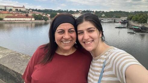 מלי וליאל יהלומי שנעדרות בווינה