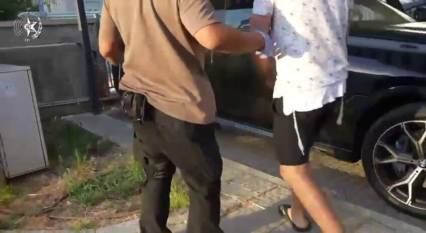 After six months of covert investigation, gang members were arrested at their homes (Photo: Israel Police) כנופייה עבריינית שנחשפה במגדל העמק