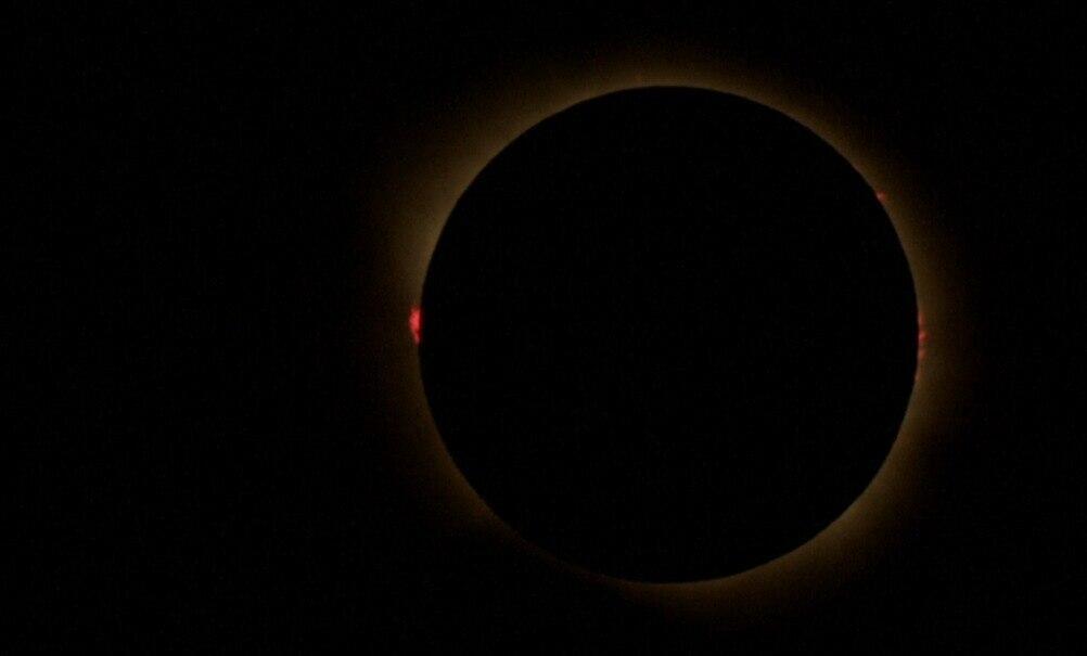 Total solar eclipse (Photo: Reuters) ליקוי החמה במלואו