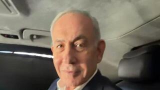 רה"מ נתניהו בלימוזינה