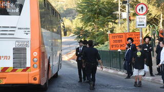 מאבק השבת בצפת נגד אוטובוס שנוסע בלב השכונות החרדיות