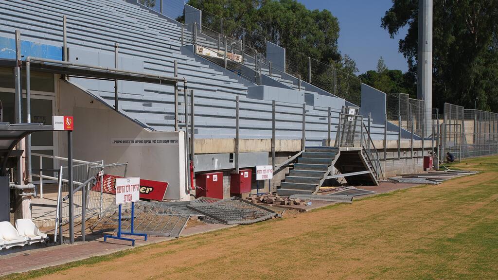 Work on the stadium in Kiryat Shmona delayed (Photo: Effie Sharir) אצטדיון קריית שמונה